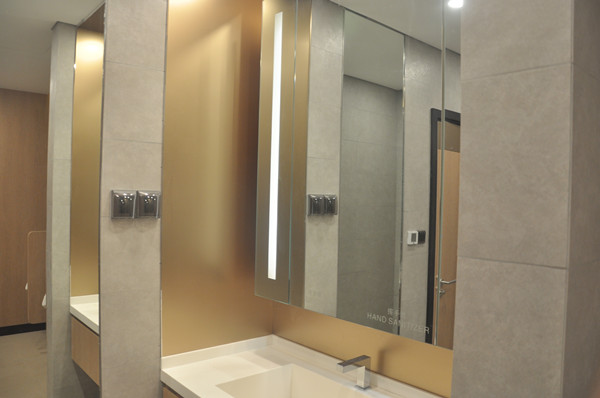 陽(yáng)極氧化鋁塑板的應(yīng)用